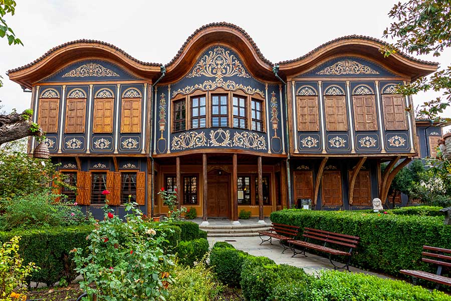 Museo Etnográfico de Plovdiv Fachada tradicional del Museo Etnográfico Regional de Plovdiv.